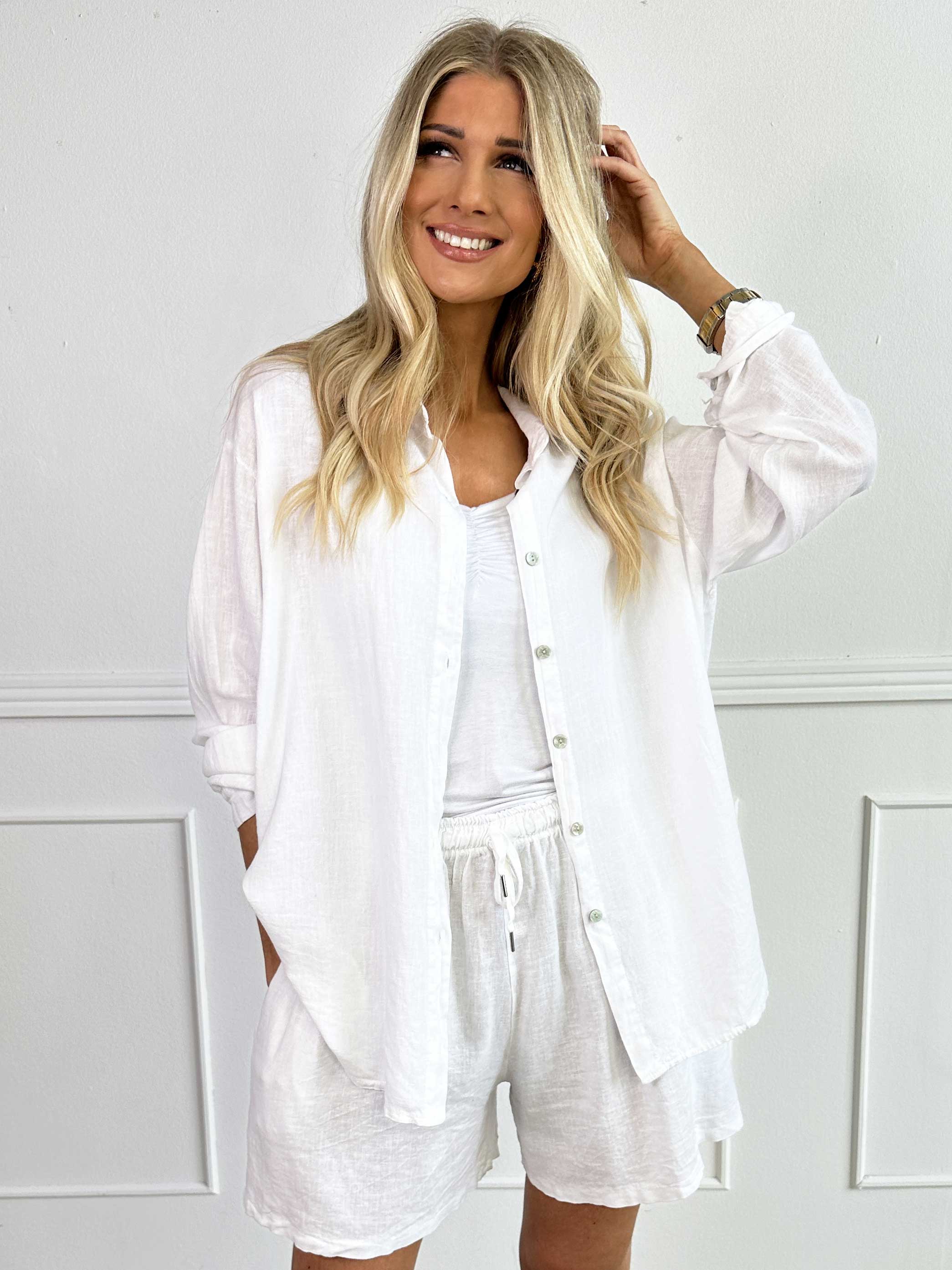 Clara Shirt - Ensfarvet skjorte i viskose og hør